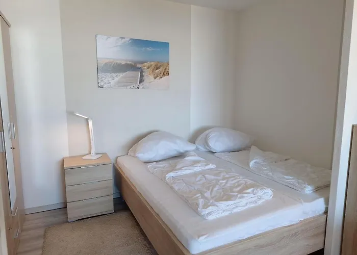 Ostseeperle Inkl Strandkorb Von Mai Bis September Und Waesche Set