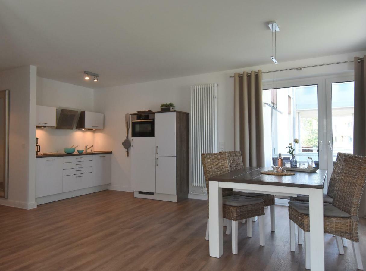 Ostseeperle Inkl Strandkorb Von Mai Bis September Und Waesche Set Apartment *
